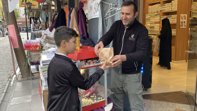 Müşteri çekmek için sıra dışı taktik: 90 bin TL’lik patlamış mısır kampanyası - Resim : 1