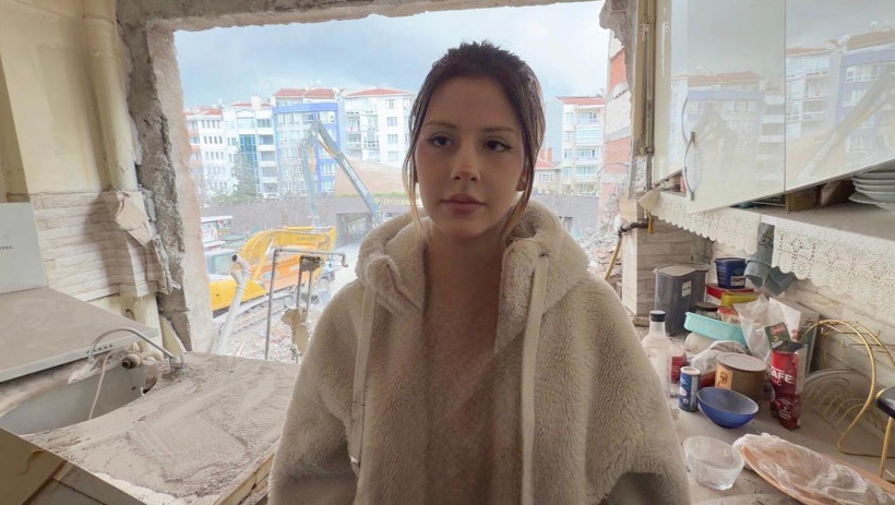 Yıkım sırasında evin duvarı çöktü - Resim : 3
