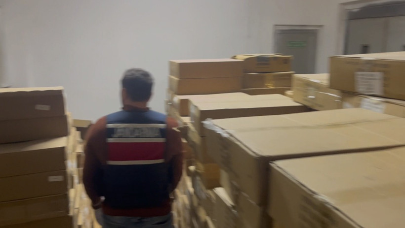 İstanbul’da sahte parfüm baskını. 350 milyon TL'lik vurgun önlendi - Resim : 1