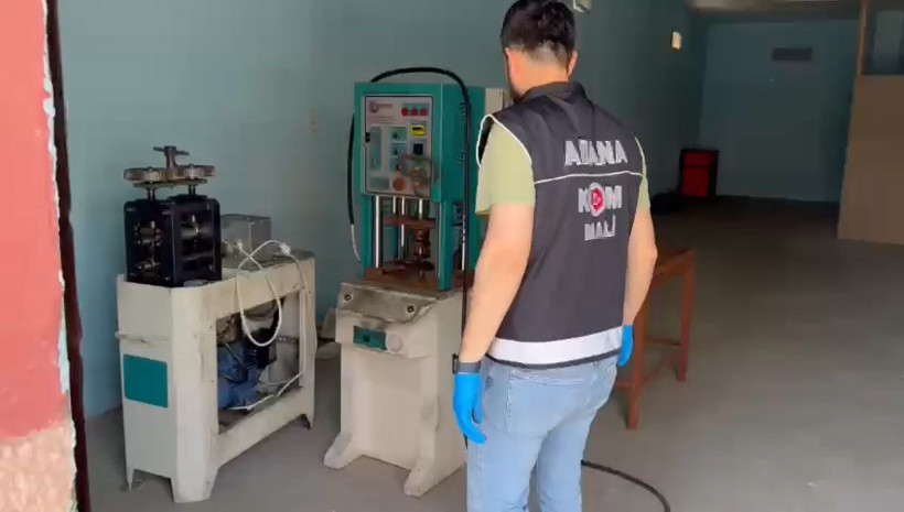 Ayarı bozuk altınlarla 12 milyonluk vurgun yapacaklardı - Resim : 1