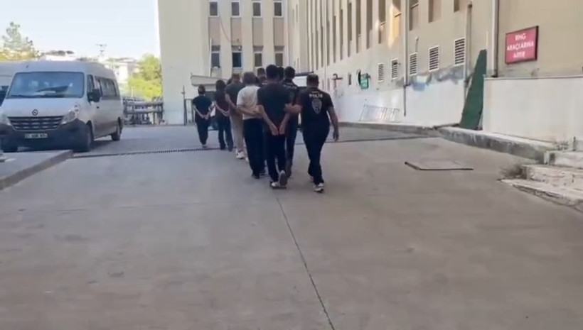 Rojin Kabaiş'in babasına tehdit mesajı: 'Şikayetini çek, yoksa sen de kızının yanına gidersin' - Resim : 2