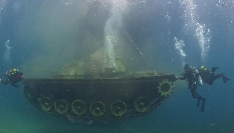 Saros Körfezi'ne tank batırıldı - Resim: 26