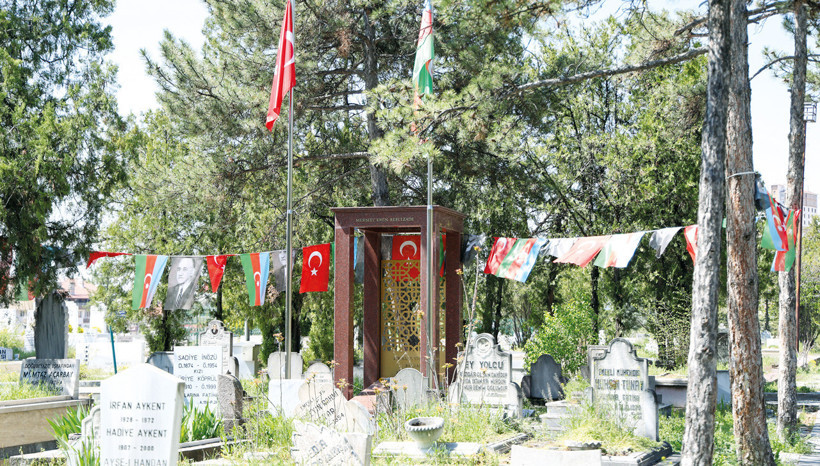 En demokrat mezarlık - Resim : 5