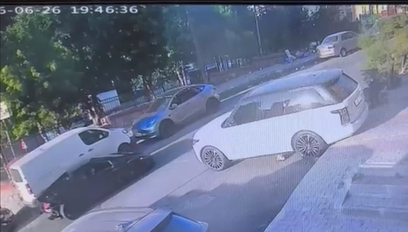 15 milyonluk araçla test sürüşünde kaza yaptı - Resim : 1