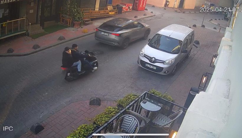 İkizlerden gece kulübüne intikam saldırısı - Resim : 1