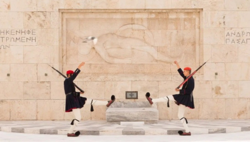 Komşuda 'gösteri yasağı' krizi - Resim : 1