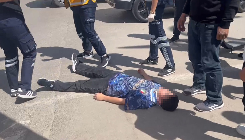 Kazada yaralı kardeşini yerde bırakıp kaçtı - Resim : 1