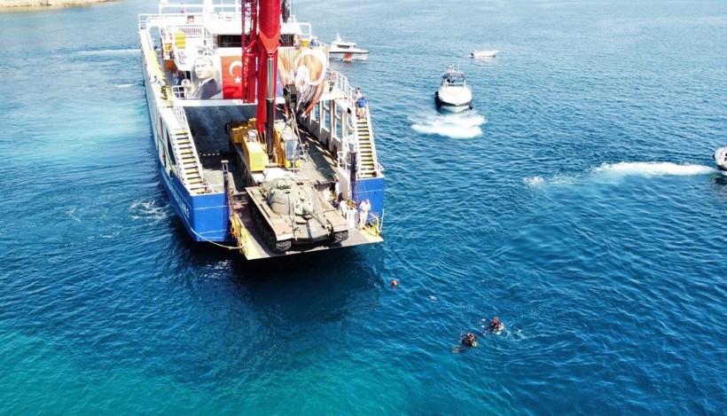 Saros Körfezi'ne tank batırıldı - Resim: 20