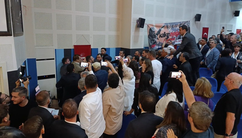 Kocaeli’de CHP ilçe kongresinde kavga - Resim : 1