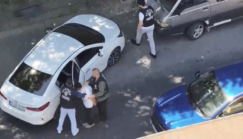 Daha 13 yaşında: Çaldığı araçla İstanbul turu yaptı - Resim : 1