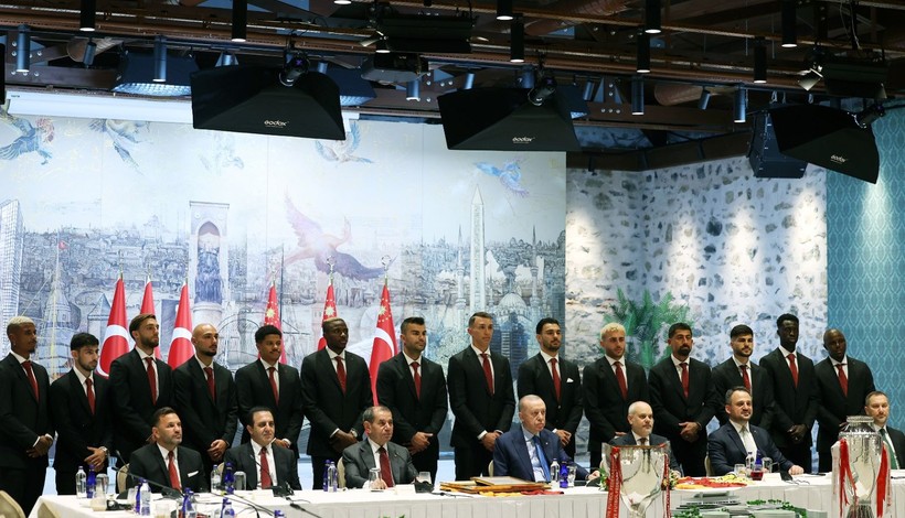Osimhen'den Erdoğan'a hediye: Dolmabahçe'de buluşma - Resim: 18