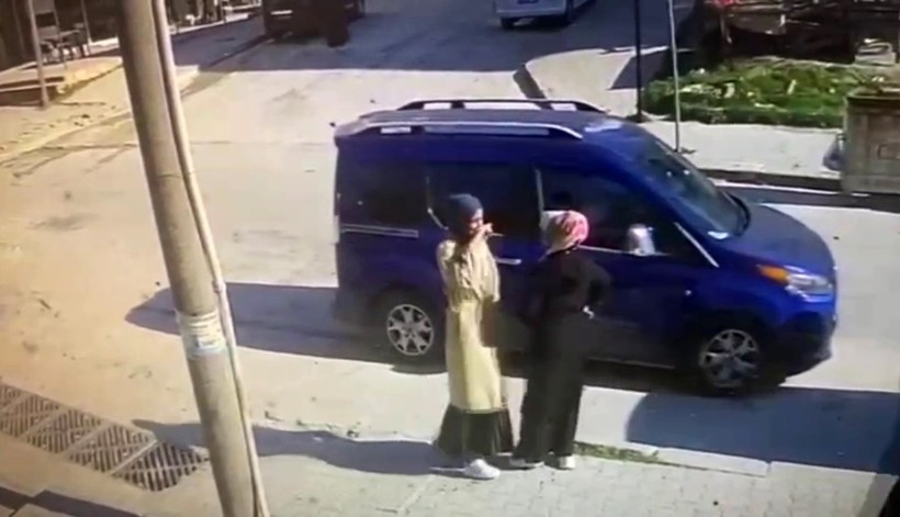 Genç kız güpegündüz böyle kaçırıldı - Resim : 1