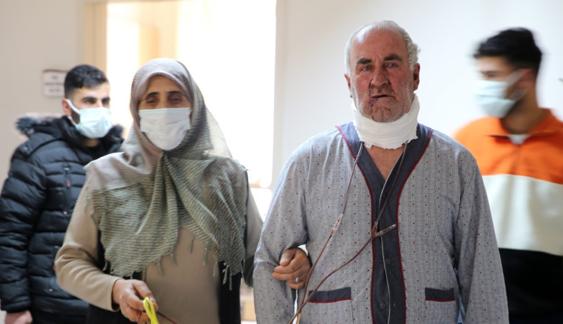 Annesini götürdüğü hastanede kendisinin kanser olduğunu öğrendi - Resim : 2