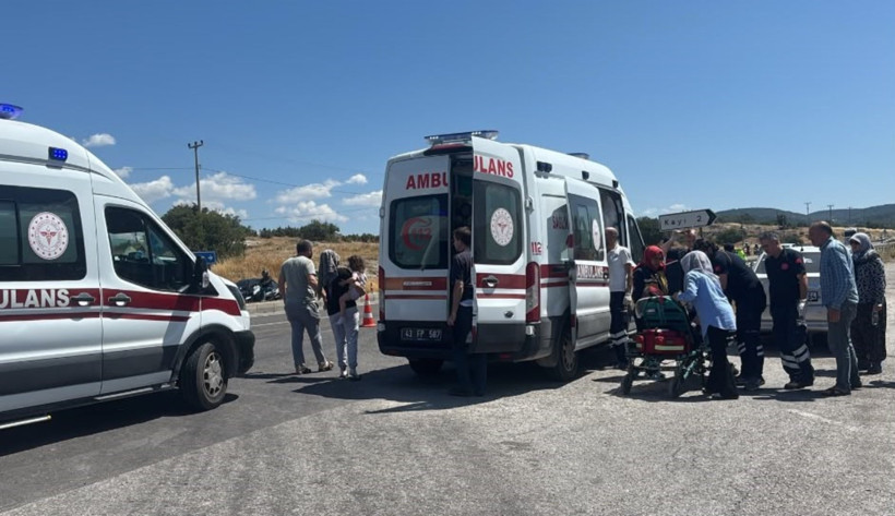 Kütahya'da otomobiller çarpıştı: 1 ölü, 4 yaralı - Resim : 1
