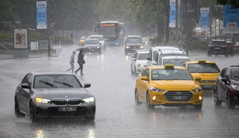 Meteorolojiden uyarı üstüne uyarı. 23 ili fırtına ve sağanak vuracak - Resim: 12