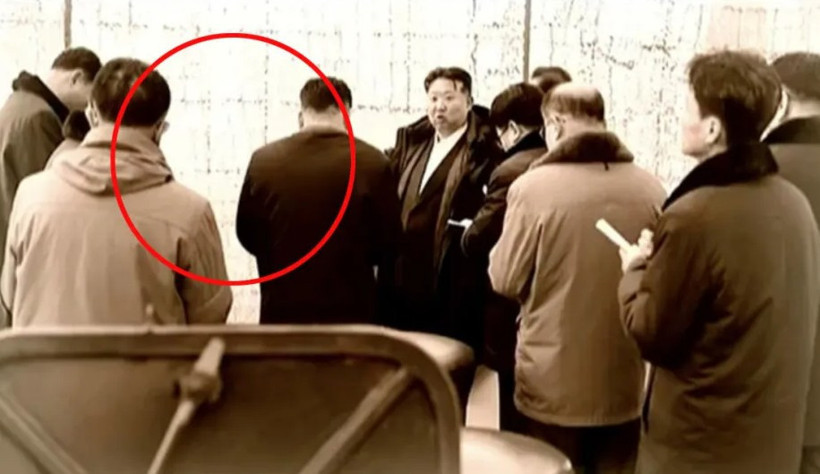 Kim Jong Un'un 'rüya' gemisi battı, sorumluları fotoğraftan çıkarıldı - Resim : 2