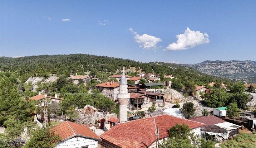 Bu köyde 1 tane bile beton ev yok: 800 yıllık tarihi köyüne turist akını - Resim: 5