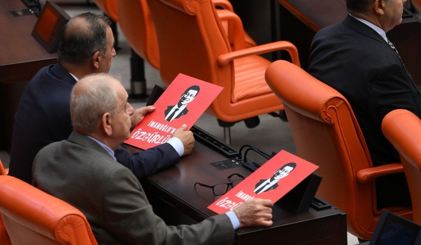 MHP lideri Bahçeli, TBMM Başkanı seçimlerinde oy kullandı - Resim: 33