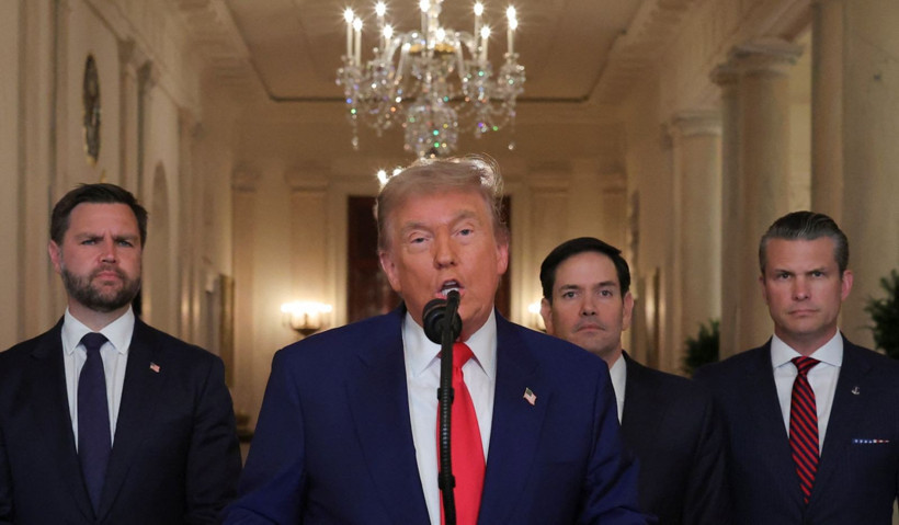 Trump, İran saldırısını böyle takip etti - Resim: 11