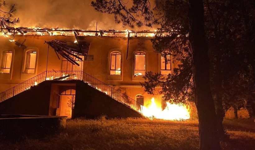 Cumhuriyet'in ilk yıllarından kalmıştı: Bir tarih kül oldu - Resim: 3