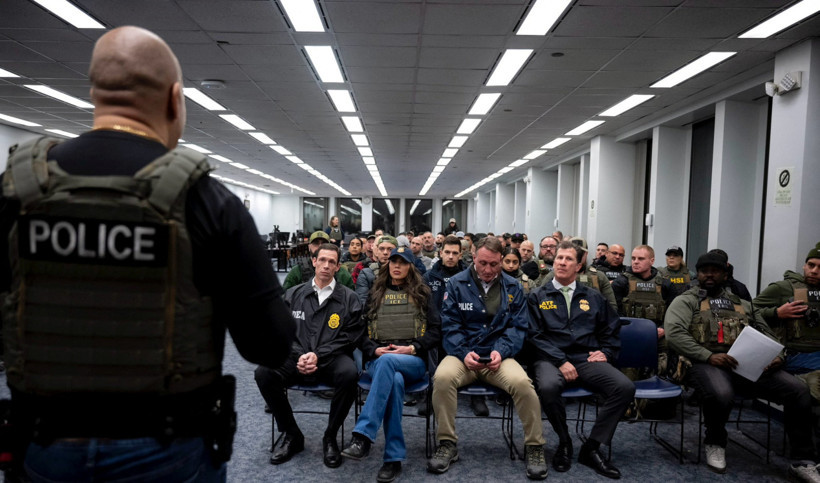 Trump'ın yeni içişleri bakanı şov yaptı - Resim : 1