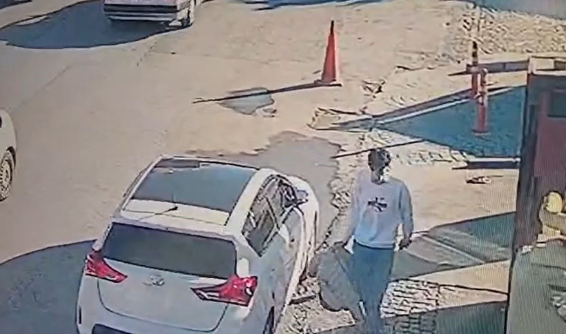 Çalıştığı kuyumcuyu soydu, arkadaşlarıyla alem yaptı - Resim : 2