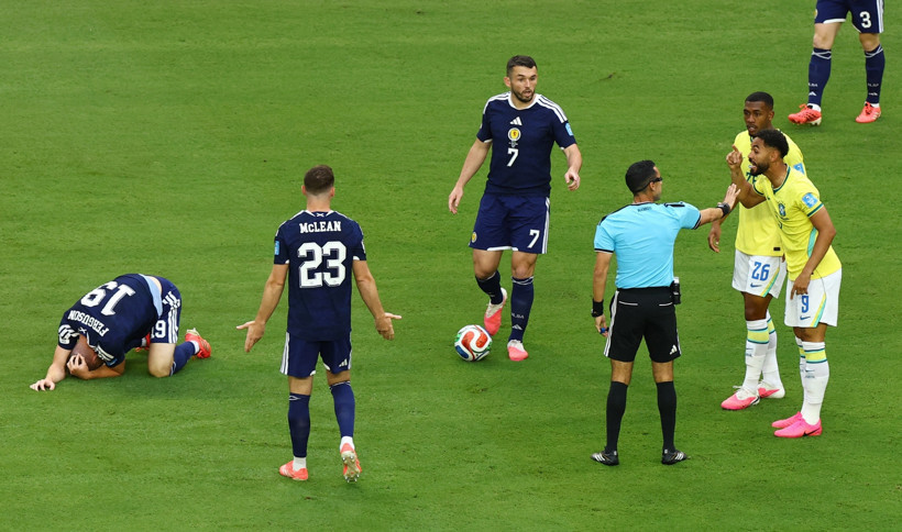 Brezilya resmen FIFA'ya şikayet etti: 'Bu hakem bir daha maç yönetmesin!' - Resim : 2
