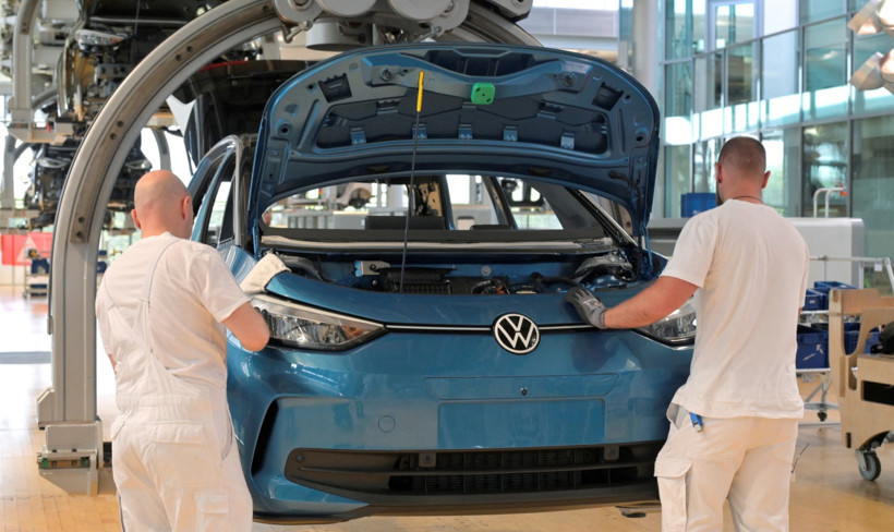 Volkswagen'de Çin depremi: 20 bin kişi işi bıraktı - Resim : 1