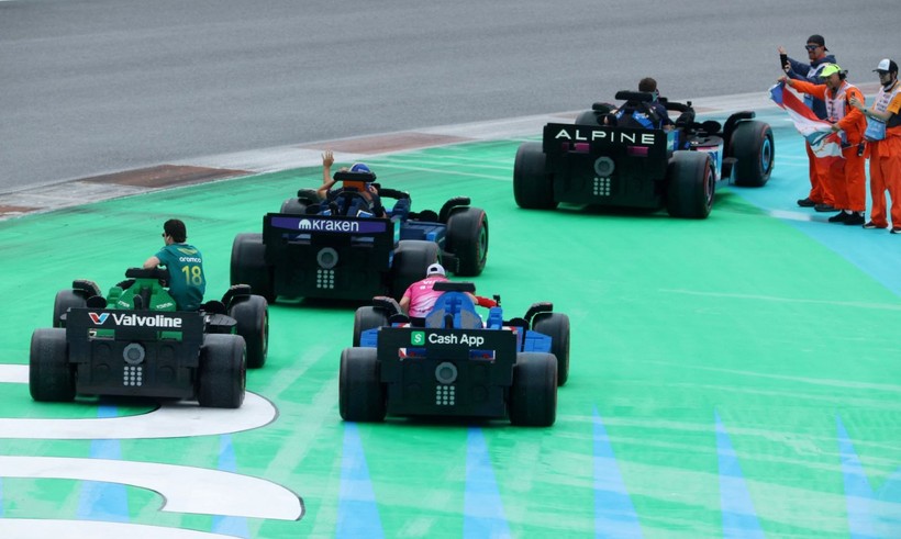 Formula 1'e 'LEGO araç' damga vurdu - Resim: 20