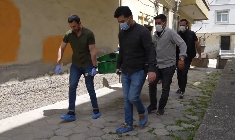 Kiracısına ulaşamayan ev sahibi dehşetle karşılaştı - Resim : 1
