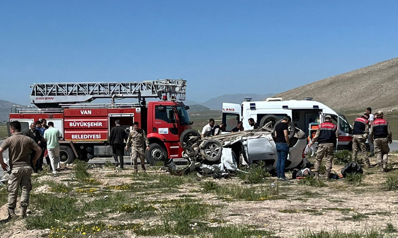 Katliam gibi kaza: Çok sayıda ölü ve yaralı - Resim : 1