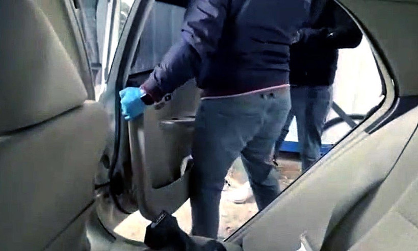 Diyarbakır’da araçta gizlenen 6 kilo kokain ele geçirildi - Resim : 2