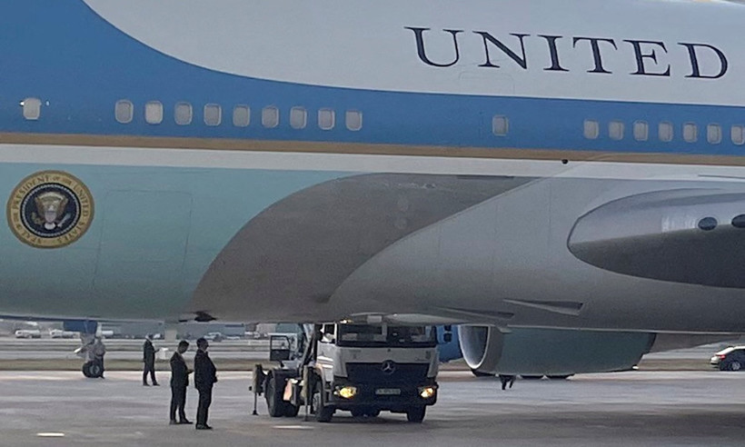 Türkiye'den farklı uçakla ayrılmıştı: Trump'tan açıklama geldi - Resim : 1