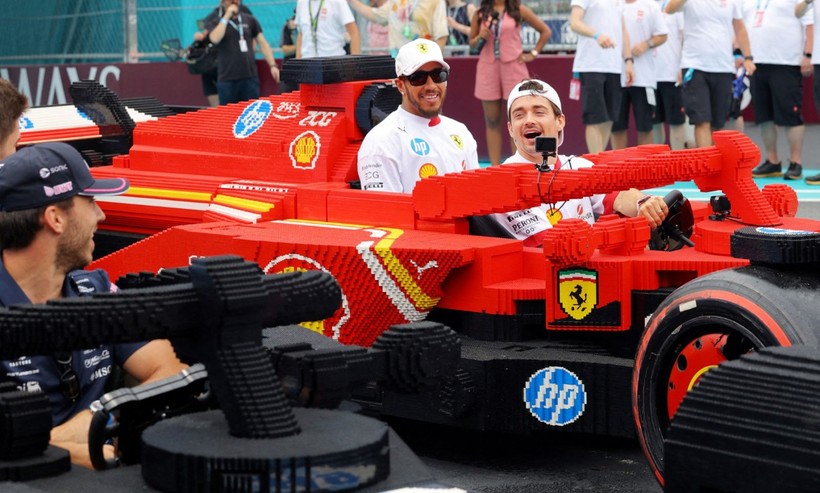 Formula 1'e 'LEGO araç' damga vurdu - Resim: 21