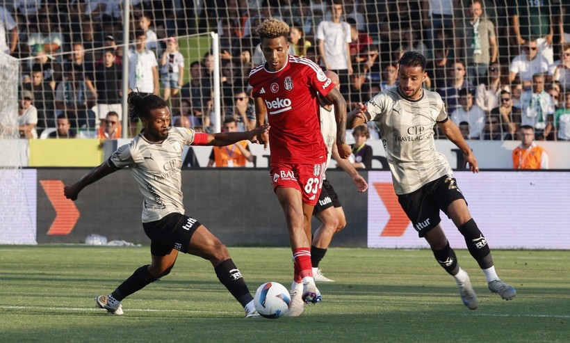 Beşiktaş 4 attı ama yetmedi: 18'lik Mustafa şov yaptı - Resim : 1