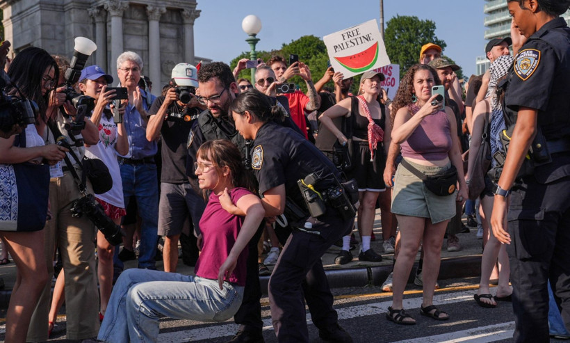 New York'ta Gazze gözaltıları - Resim: 9