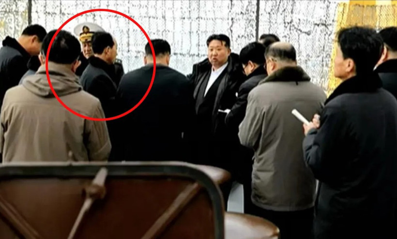 Kim Jong Un'un 'rüya' gemisi battı, sorumluları fotoğraftan çıkarıldı - Resim : 1