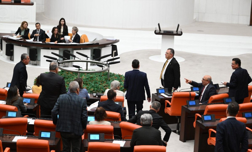 Meclis'te 'mandacı' ve 'alçak' tartışması - Resim: 6