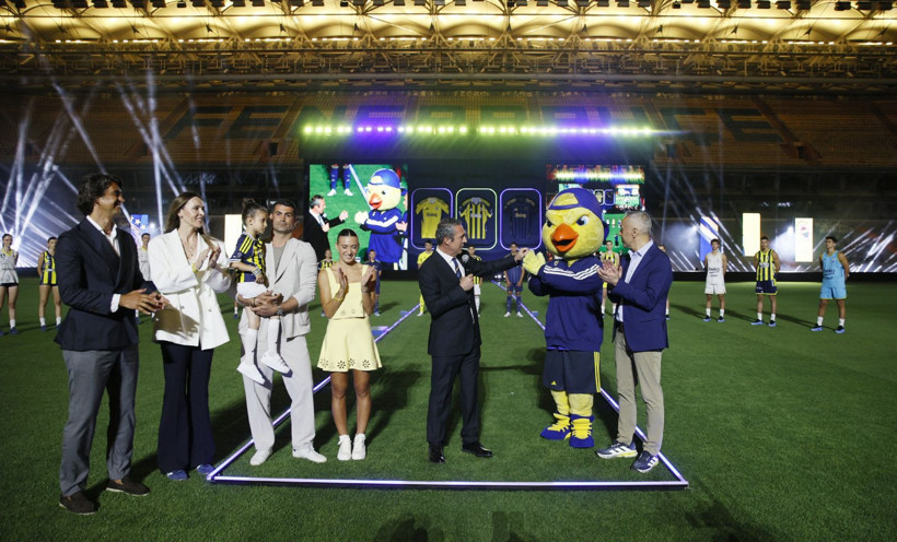 Fenerbahçe’nin forma lansmanına damga vuran İkra - Resim: 1