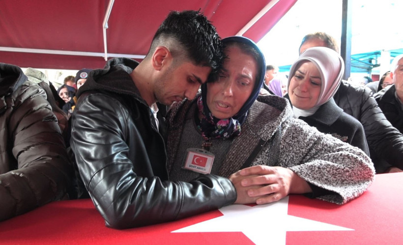 Şehit Piyade Uzman Onbaşı son yolculuğuna uğurlandı - Resim : 3