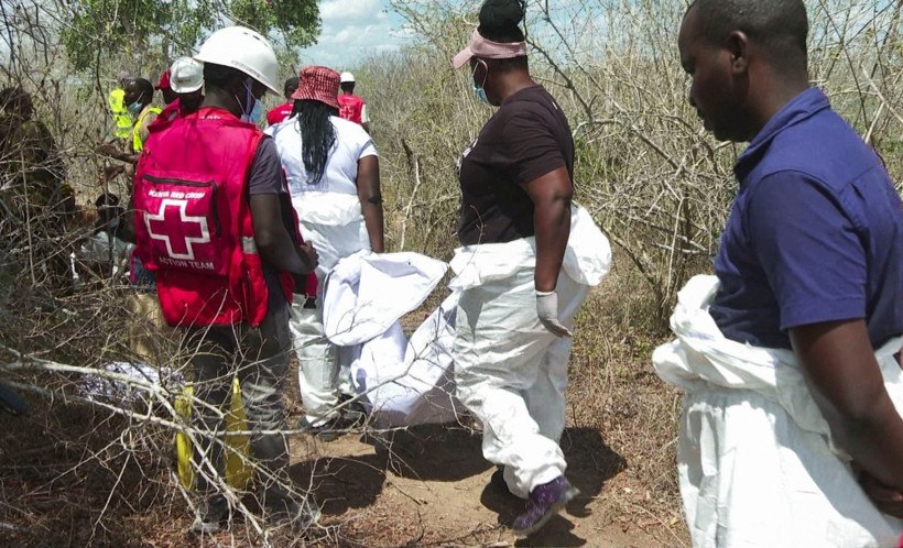 Dünyayı dehşete düşüren 'açlık tarikatı' geri döndü: Onlarca ceset bulundu - Resim : 1