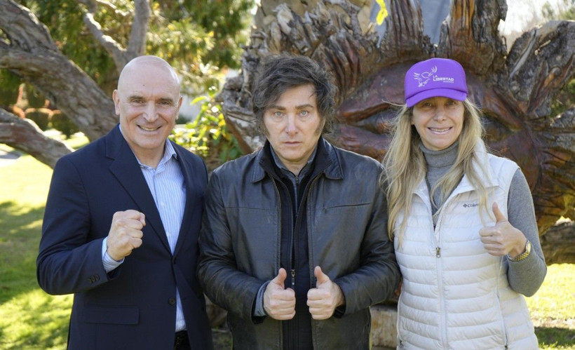 Arjantinli lider Javier Milei'ye taşlı saldırı - Resim: 6