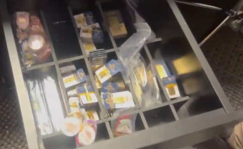 Adliyenin emanet kasasından çalınan altınların fotoğrafı ortaya çıktı - Resim : 3