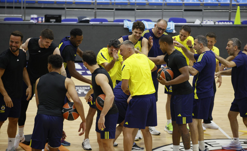 Fenerbahçe Beko sahaya indi: Yeni transfer de idmanda! - Resim : 2