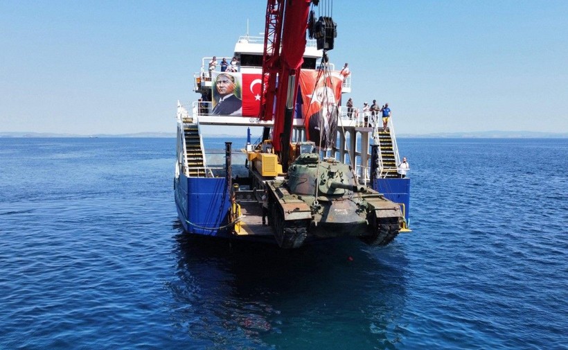 Saros Körfezi'ne tank batırıldı - Resim: 12