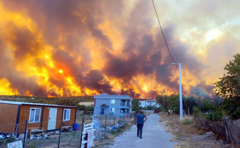 Tekirdağ'daki orman yangını büyüdü - Resim: 12