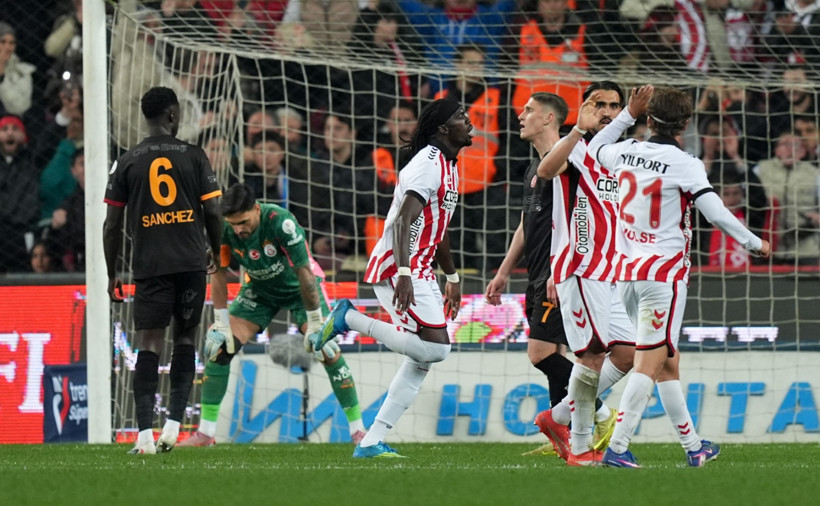 Galatasaray, Samsun'da dağıldı! Şampiyonluk RAMS Park'a kaldı: 4-1 - Resim : 2