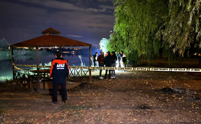 Arkadaşlarıyla kavga ederken Kızılırmak'a düşüp can verdi - Resim : 1