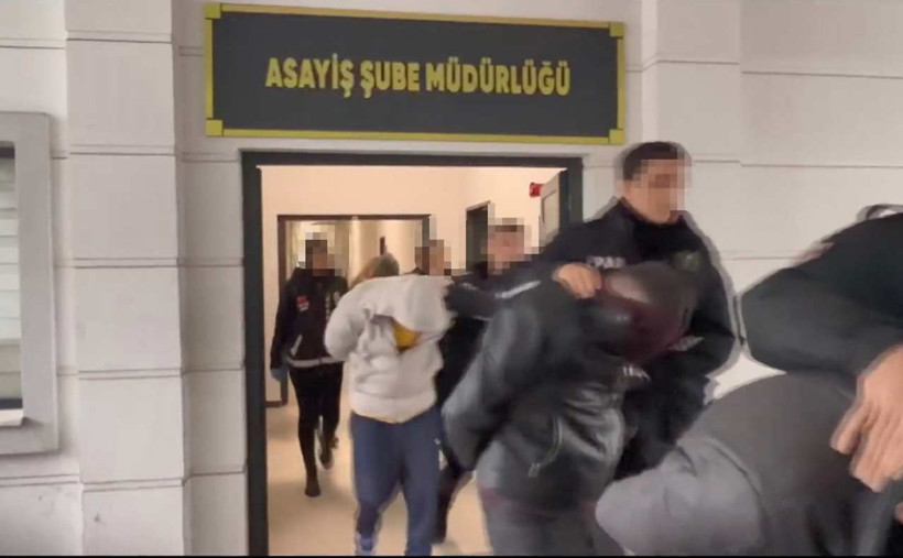 Kocaeli merkezli fuhuş operasyonunda 10 kişi tutuklandı - Resim : 2