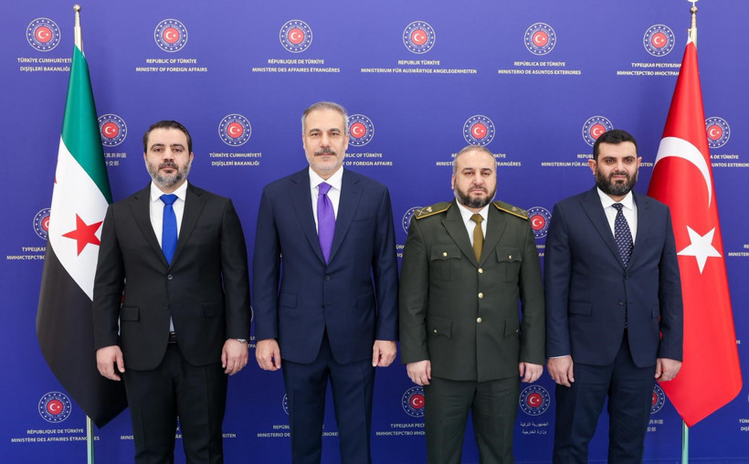 Fidan, Suriyeli mevkidaşıyla görüştü: YPG oyunbozan rolünde - Resim : 1